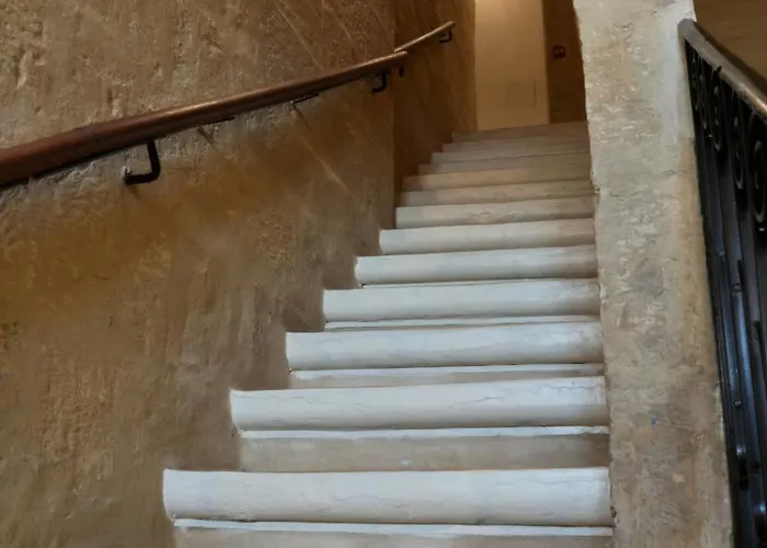 Grand Terrace 2 By Vallettastay